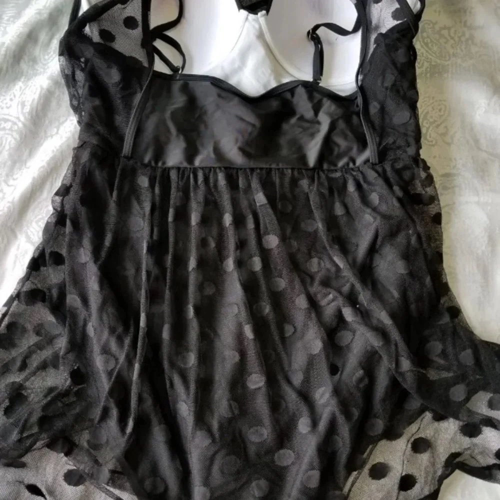 Swimsuit - Picture 3 of 4